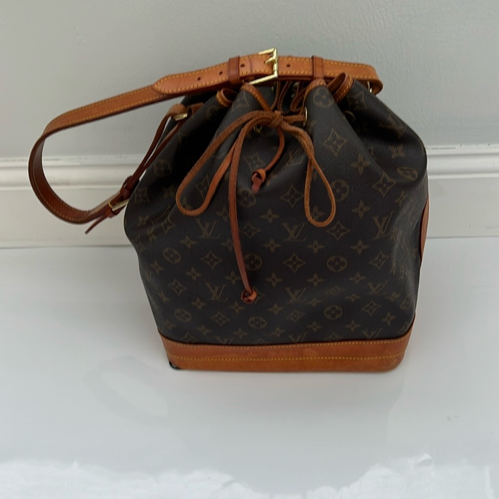 Louis Vuitton Monogram Shoulder Bag